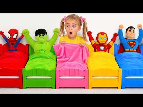5 Little Superheroes Escape from Kindergarten! Can Alice Find Them?