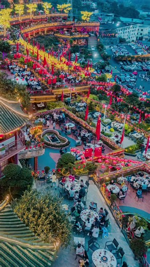 Pi Pa Yuan Chongqing: Night View & Giant Hotpot Mountain