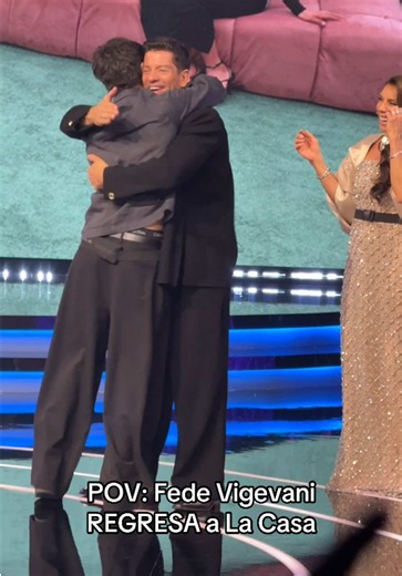 Ya llegó FEDEEEEEE 🤩🥹 #LaCasaDeLosFamososMx SEMANA FINAL, lunes a viernes 10:00 p.m. por El 5, Gran Final este domingo 8:30 p.m. por Las Estrellas y 24/7 por ViX #Original #Ch #FedeVigevani