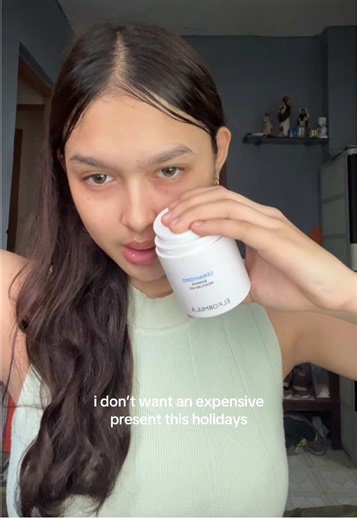 Elformula Moist: The Ultimate Skin Prep for Glowing Skin