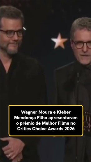 Wagner Moura e Kleber Mendonça Filho apresentaram o prêmio de Melhor Filme no Critics Choice Awards!