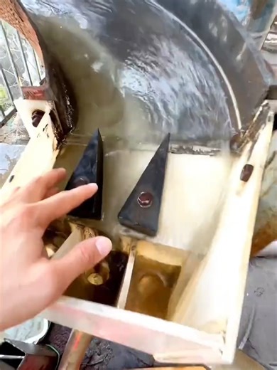 Gravity separation equipment spiral chute working site #spiral #chute #gold #copper #iron #coal #zirconio #chrome #tin #tungsten #ilmenite #chromite #pyrite #zirconium #rutile #monazite #phosphorite #silica #metal #mining #separation #gravity #silver #jingyingmachinery