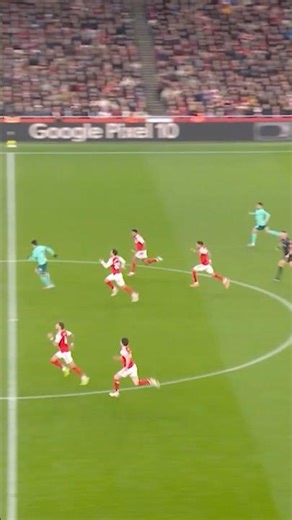 ARSENAL PLAYERS SPRINT BACK!