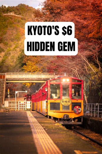 Sagano Romantic Train: Kyoto's $6 Autumn Experience Guide