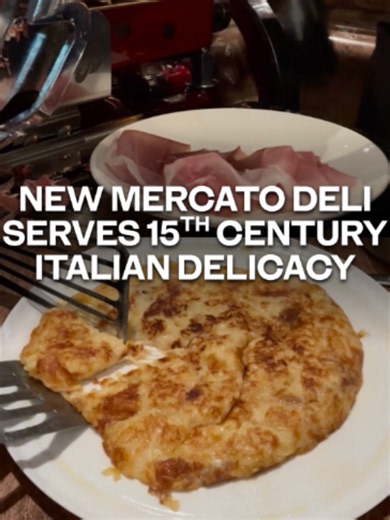 A new restaurant has opened its doors at Mercato Metropolitano Mayfair, serving a beloved Italian delicacy called Frico - made from crispy potato, golden Montasio DOP cheese, and onion. Frico Very Good Deli is now serving up the dish in the West End, originating from the Friuli-Venezia Giulia region of Italy and dating back to the 15th century. #london #londonnews #londonlife #londonfood #food