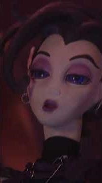 These puppets know how to fight! 👀