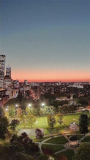 Pink sky at sunset over Boston, frame by frame 🌸 Oct 29