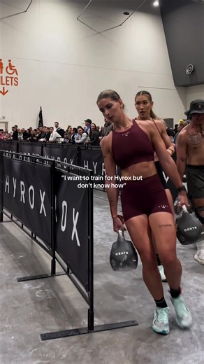 Hyrox training split 💅 If you’re not sure how to train for your next Hyrox, this is how I’m structuring my week leading into Hyrox Auckland (I will swap around sessions occasionally). This is also the exact split you’ll see in my ‘Pace & Power’ program in the new years challenge @MOVE WITH US The goal? Build strength in muscle groups used in Hyrox, practice running under fatigue, build speed and muscular endurance. I will add the occasional erg intervals in as well that aren’t shown. 🥵 If you 