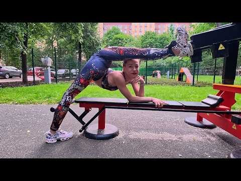 Contortion Training Outdoor. Circus Girl Alesya Laverycheva. Flexiblealesya.