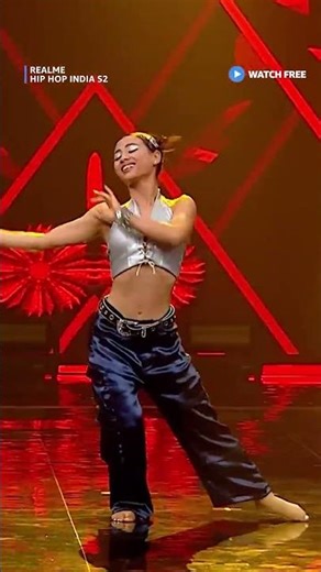Iamonlang Shakes the Stage with Her Bichau Dance | Realme Hip Hop India S2 | Amazon MX Player