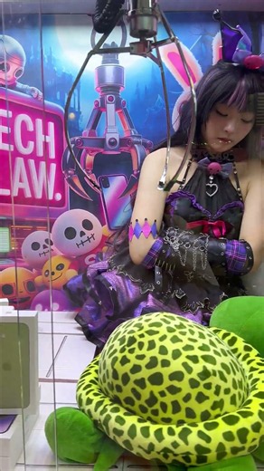Something Weird Got Inside the Claw Machine Part 131 #clawmachine #arcade #prize