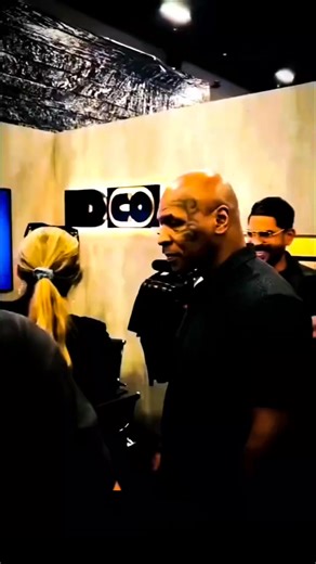 Boxing Legends 🥊🔥 Highlights ✨ boxing fights #miketyson #julisusfrancis #benavidezandrade #conorbenn #dmitrybivol #barrera #heavyweightchampion #ironmike #jakepaul #miketyson #ironmike #mikelspinks #fight #knockout #ko #boxing #viralvideo #career #petinju #fightvideo #reel #powerpunch @penggemar berat | Boxing UFC