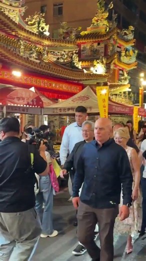 NVIDIA CEO Jensen Huang at Taipei’s Raohe St. Night Market