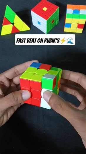 Rubik's Cube Fast Solve⚡😱| #rubikscube #speedcubing #cube #viral #shorts