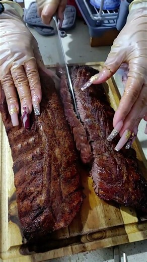 🥩🔥 Slow-Smoked BBQ Beef Brisket 🪵🌿
