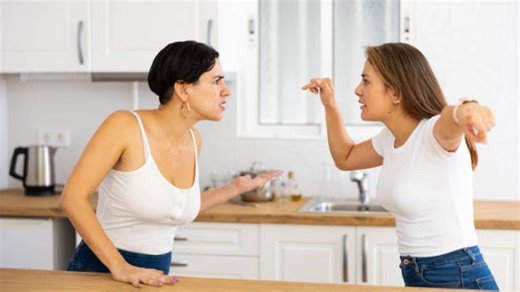 Bridezilla Sister Cut Her Off After She Refused Her Crazy Wedding Venue Demands