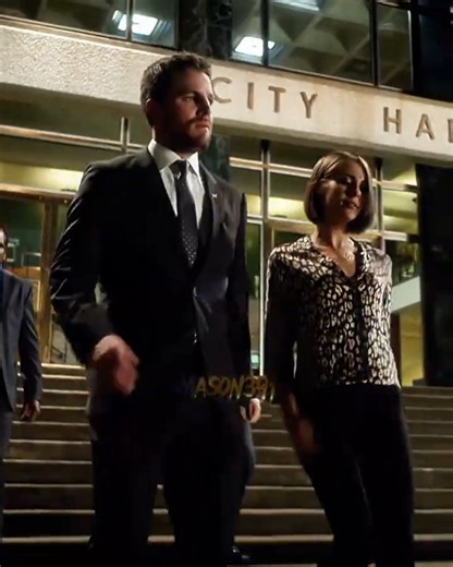 Oliver Queen Gets Murdered 😨 #Shorts