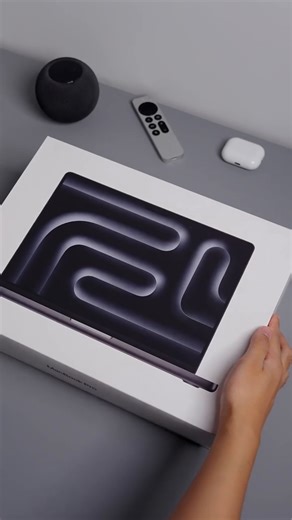 Apple/苹果AI笔记本/2025款MacBookPro14英寸M5(10+10核)16G 1T深空黑色笔记本电脑MDE14CH/A