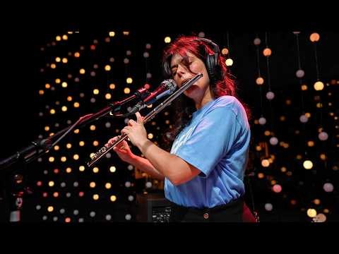 Pearl & The Oysters - Cruise Control (Live on KEXP)