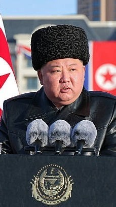 Trump Says He'll Meet With Kim Jong Un This Year
