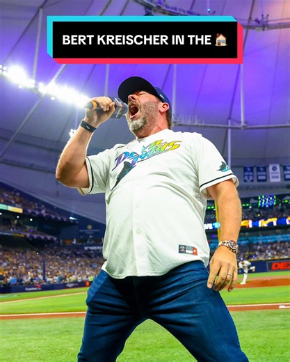 BERT IN THE BUILDING 🤝 @bertkreischer #ForTampaBay #WorldSeries #RaysUp #Postseason #Rays