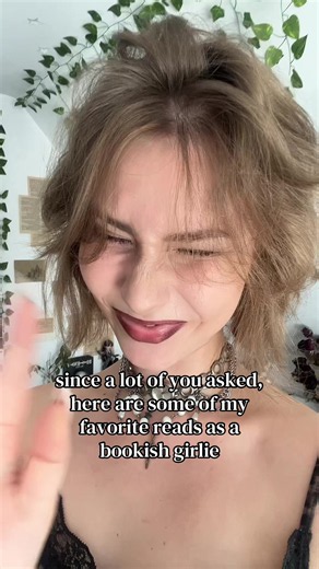 get to know me better;)) #pov #booktok #writingprompts #bookish #writertok