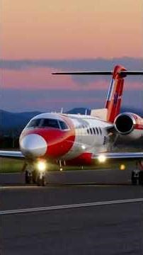 Emergency Landing NEAR MISS ✈️⚠️ Another Plane Takes Off Runway Conflict#usa