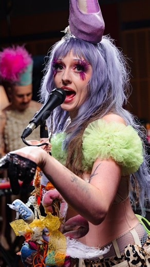 ashnikko covers gwen stefani for like a version