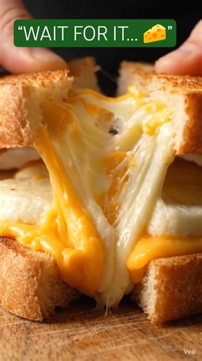 5-Minute CHEESE BURST Aloo Toast 🧀 So Crispy, So Melty!|Stop! Yeh cheese pull 😋 bhook lag jayegi