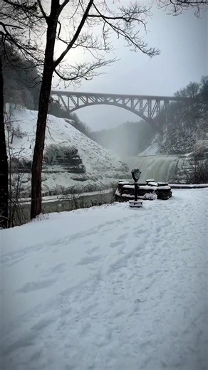 Chasing that winter magic at Upper Falls, Letchworth State Park in New York #winterwonderland #letchworthstatepark #newyork #waterfalls #travel