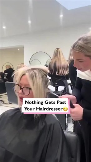 Hairdressers Know Everything: The Funniest Salon Secrets 😳