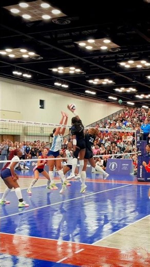 Maya Ogbogu Is Absolutely FEARLESS 😳🏐
