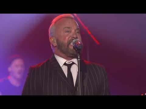Goldfinger - 99 Red Balloons (live)