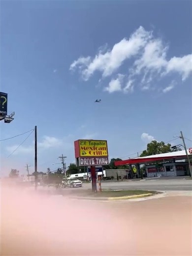 B-52 Stratofortress Bombers Flying Back to Shreveport | Multiple US Air Force B-52s