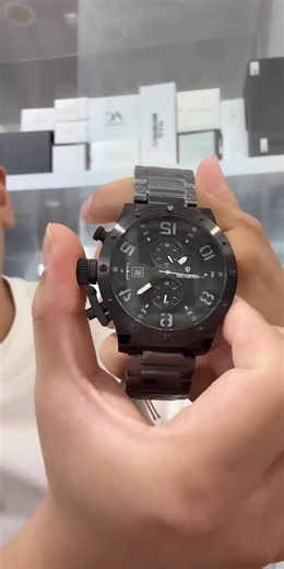 #E6381 untuk pria dengan fitur chronograph stopwatch aktif dan fitur tanggal sudah aktif Varian : Hitam