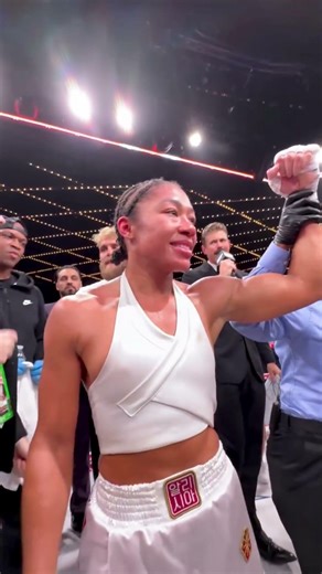 SHE DID IT AGAIN 😱 Alycia Baumgardner DELIVERS A BRUTAL FINISH THAT SHOCKED EVERYONE #boxing#mma