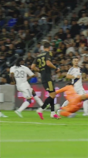 Joseph Paintsil BRACE in El Tráfico #lagalaxy #mls