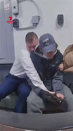 Suspected shoplifter pulls gun on police officer in Ohio Walmart