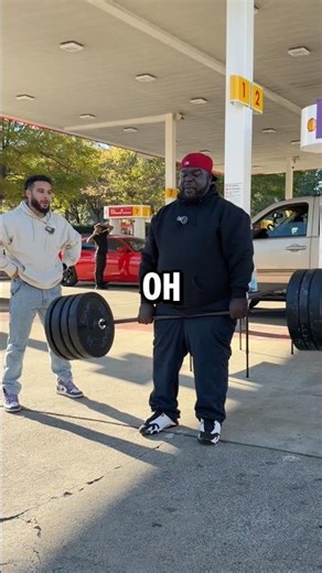 He Said He’s never Lifted Weights 😳