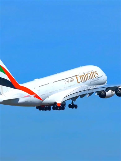 A380 Double Takeoff: Emirates & Qantas Showcase