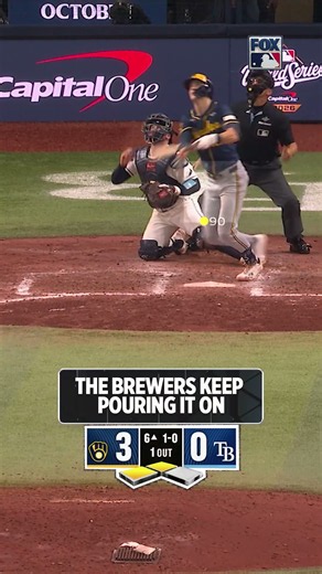 The Brewers tack on TWO more runs in the top of the 6th #MLB #WORLDSERIES