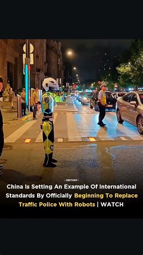 China replace traffic police with robot #viral #shorts #ytshorts #chinainnovation