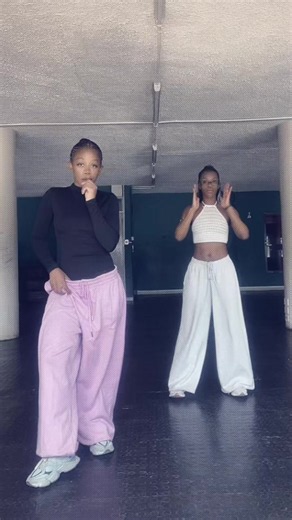 💃🏻💃🏻ikhekhe w// @_leane_phiri 🔥🔥‼️
