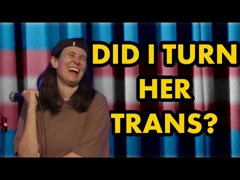 How I Helped a Fan Learn She's Trans | Ashley Gavin Crowd Work