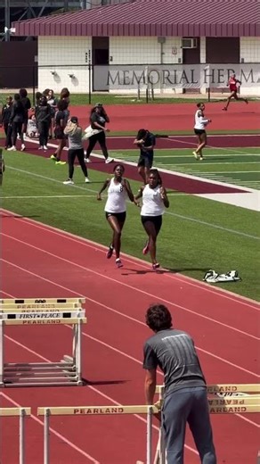 Texas 6A District 21/22 Area Finals Girls 800m🔥