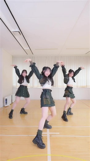 Yes！秋葉原🏃🏻‍♀️ #EBiDAN さん「Yes! 東京」を踊らせていただきました👟💨 秋山由奈 @秋山由奈 近藤沙樹 @近藤沙樹（AKB48） 山口結愛 @山口結愛 #AKB48