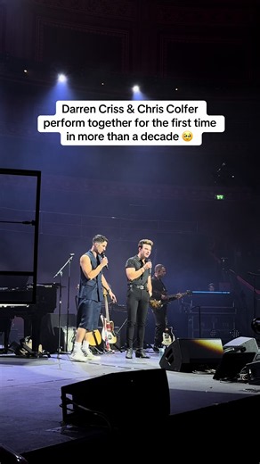 Darren Criss & Chris Colfer's Glee Duet at Royal Albert Hall