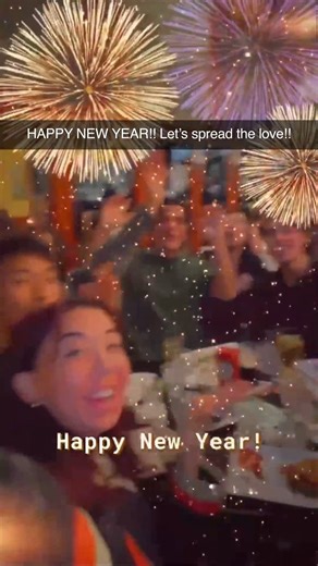 Snapchat on Instagram: "happy new year from all of us at snapchat!! 🎆"
