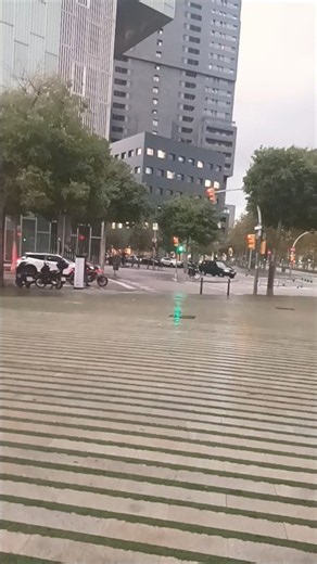 when weather report says thunderstorm in Barcelona