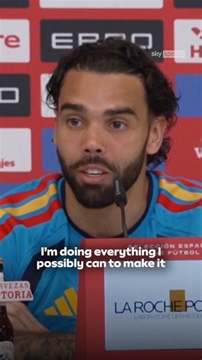 Who do you think should start in goal for Spain in their World Cup opener against Cabo Verde? 🇪🇸💬